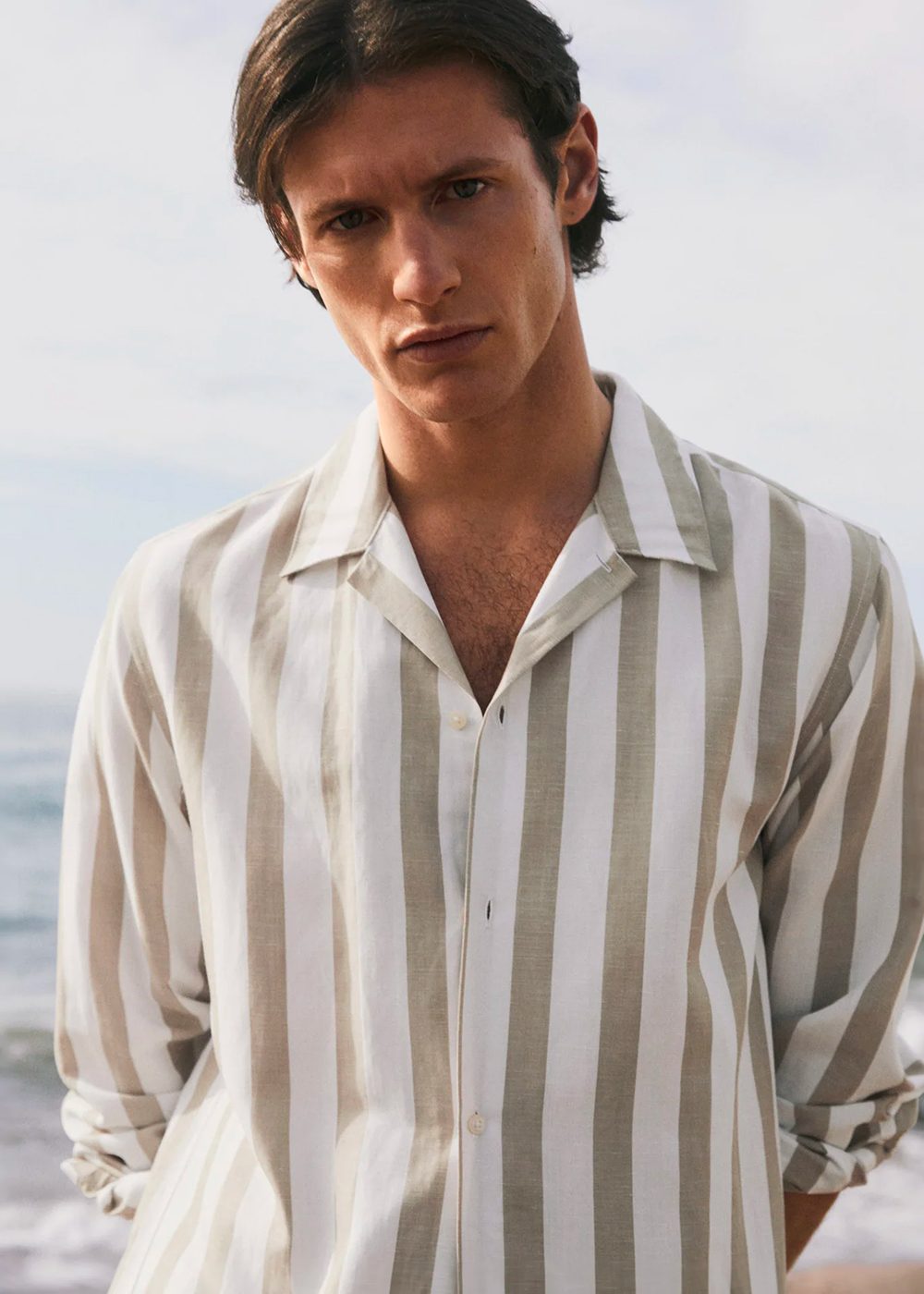 Striped bowling fluid shirt